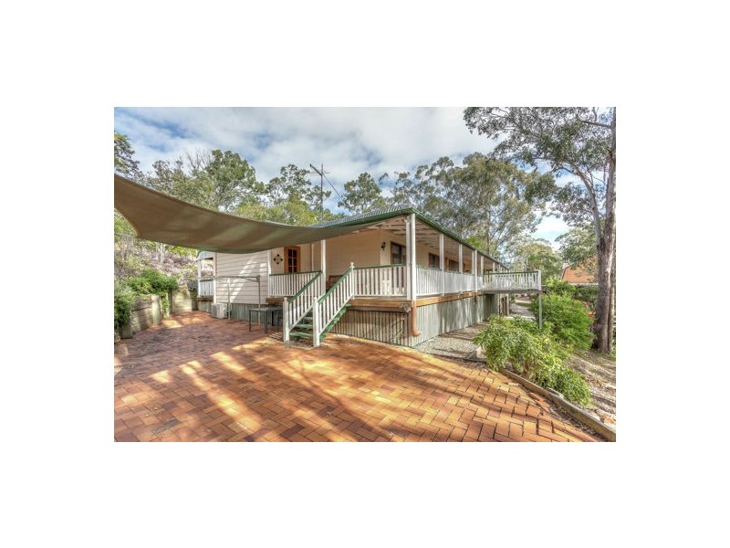 30 Berghofer Drive, Withcott QLD 4352