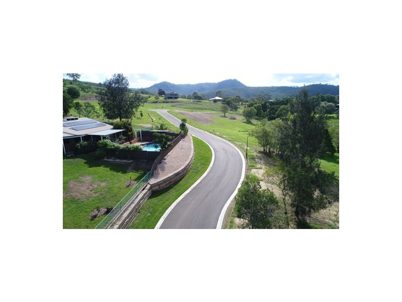 L5 Bottle Tree Crt, Withcott QLD 4352