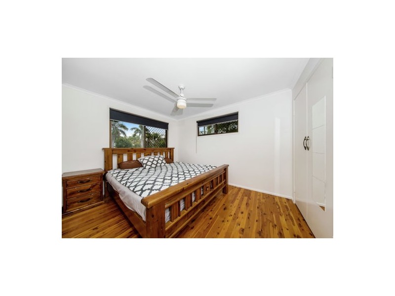 7 Shorelands Drive, Withcott QLD 4352