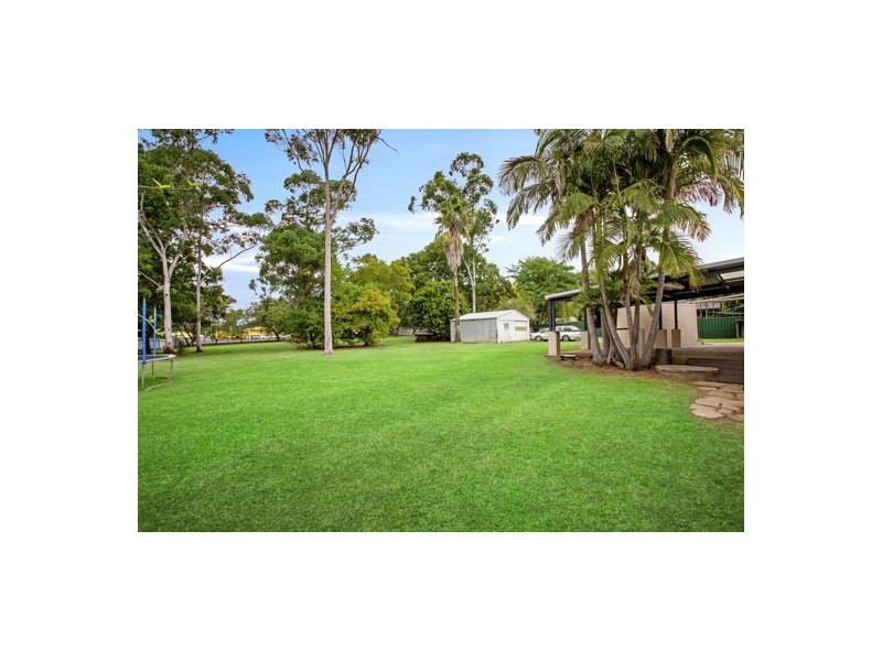 7 Shorelands Drive, Withcott QLD 4352