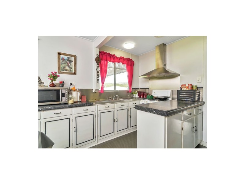 714 Fifteen Mile Road, Murphys Creek QLD 4352