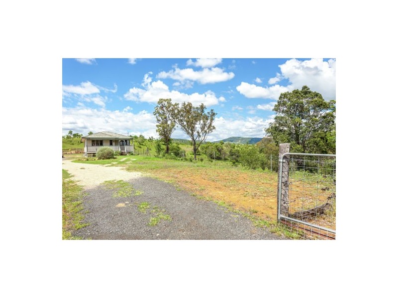 103 Hartz Rd, Iredale QLD 4344
