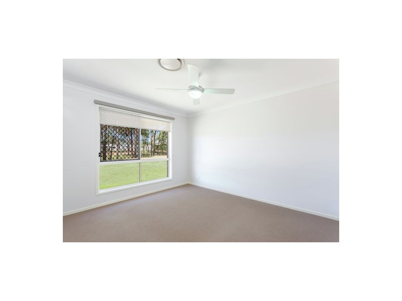 19 Kimdonn Drive, Withcott QLD 4352