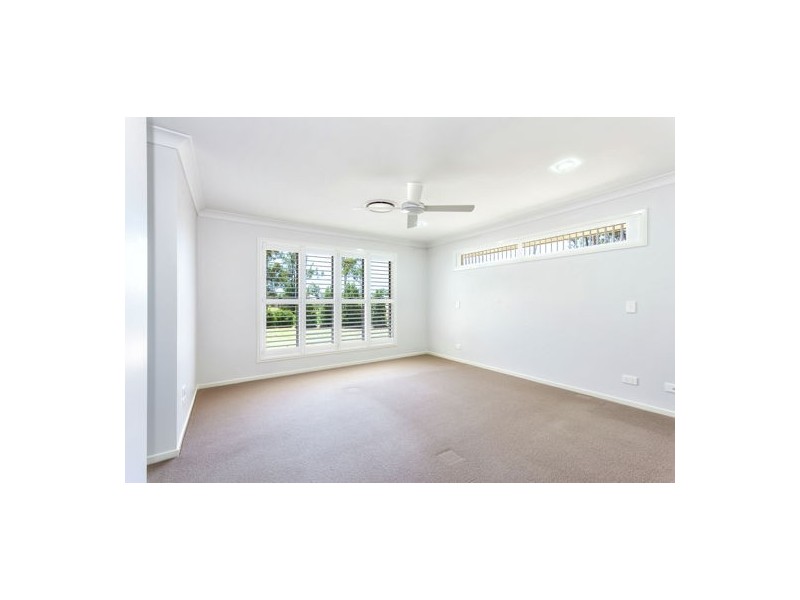 19 Kimdonn Drive, Withcott QLD 4352