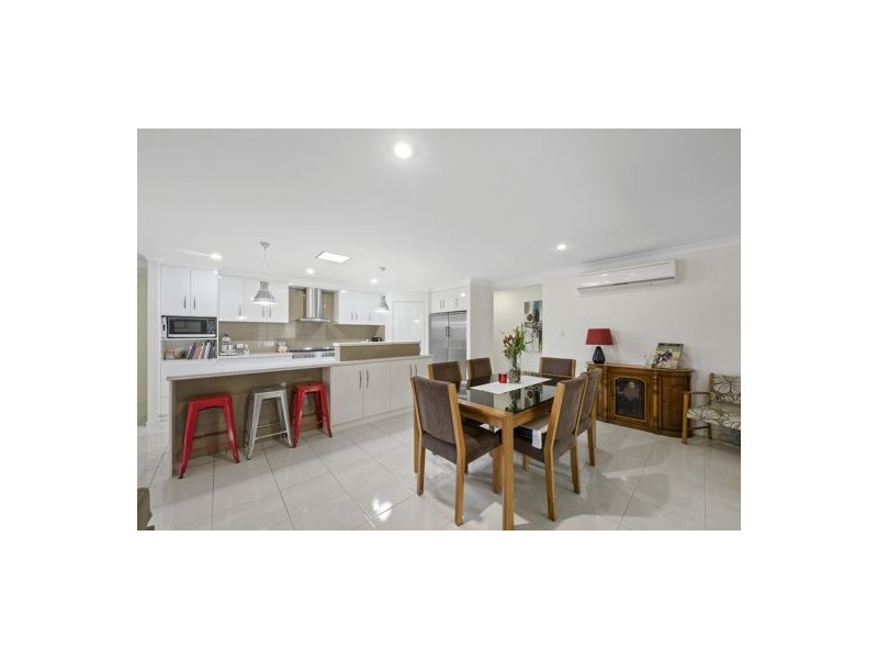 12 Kimdonn Drive, Withcott QLD 4352