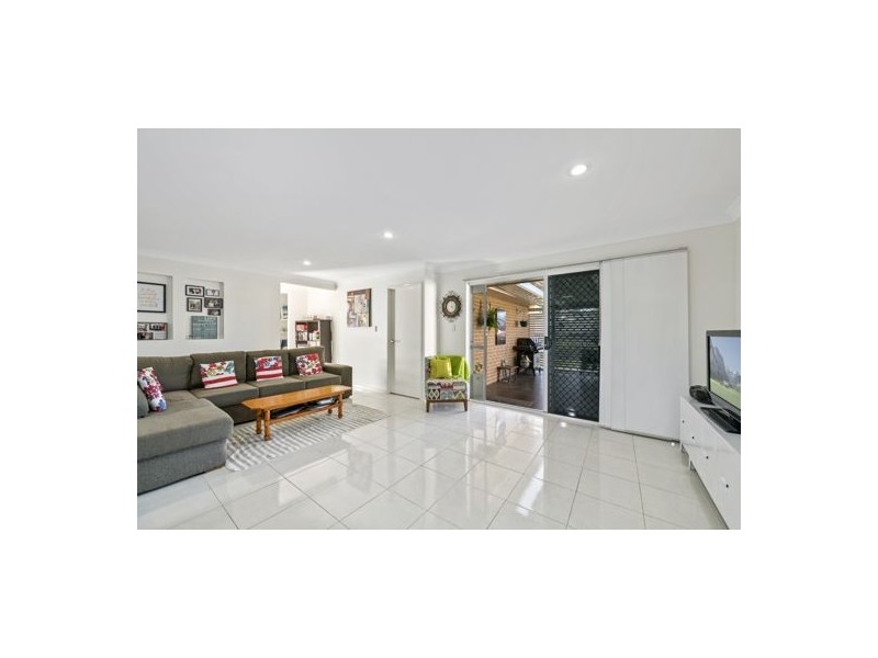 12 Kimdonn Drive, Withcott QLD 4352