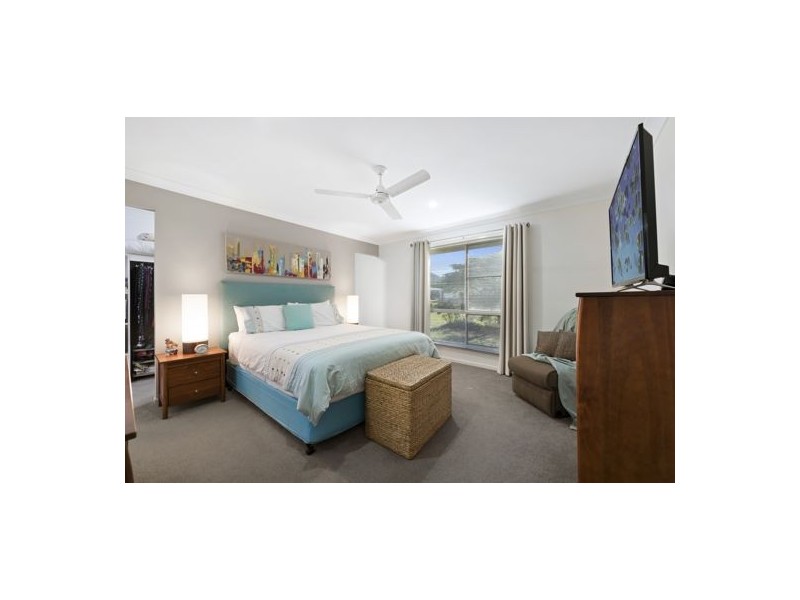 12 Kimdonn Drive, Withcott QLD 4352