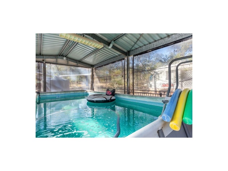 102 Milora Road, Upper Lockyer QLD 4352