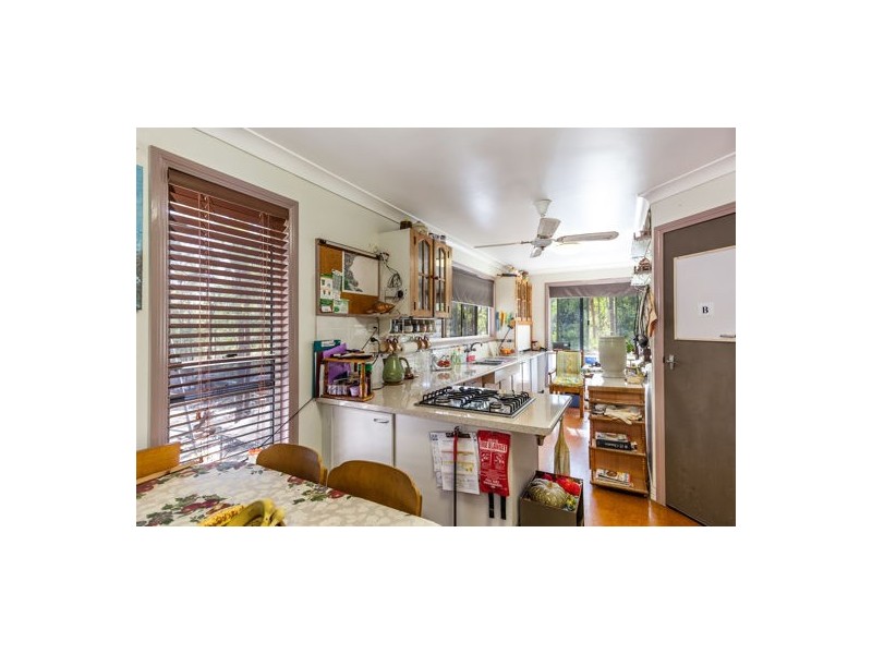 102 Milora Road, Upper Lockyer QLD 4352