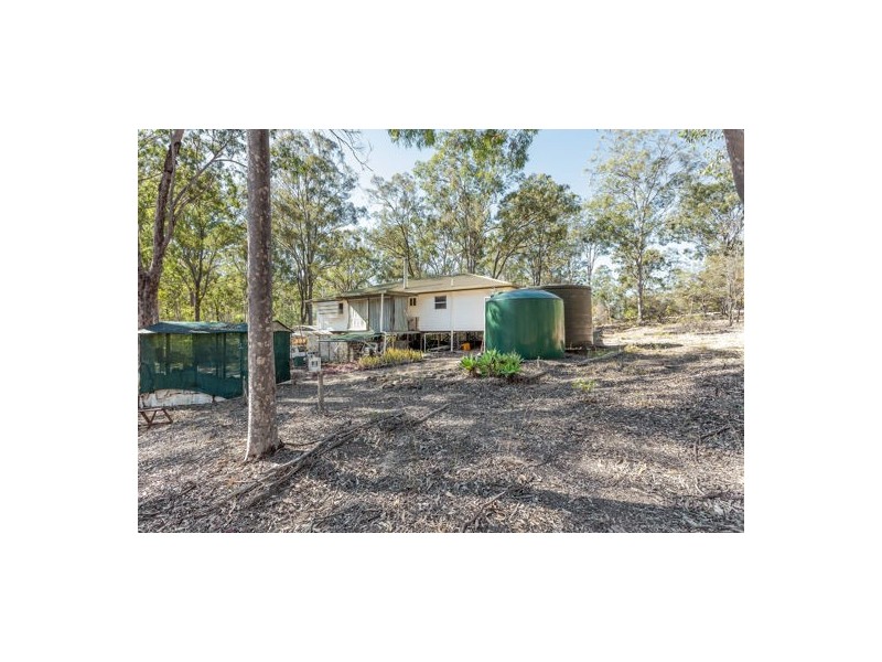 102 Milora Road, Upper Lockyer QLD 4352