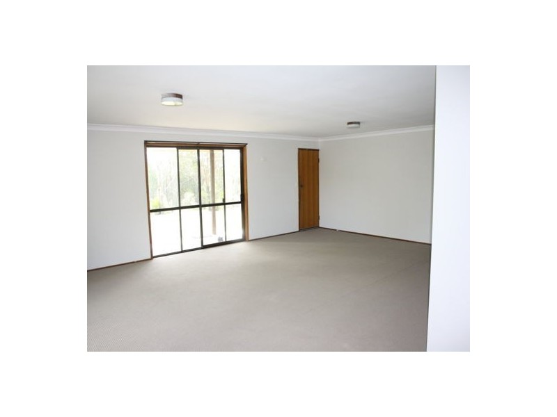 427 Jones Rd, Withcott QLD 4352