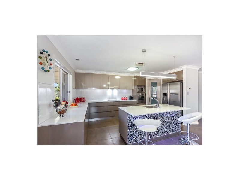 20 Costello Road, Upper Lockyer QLD 4352