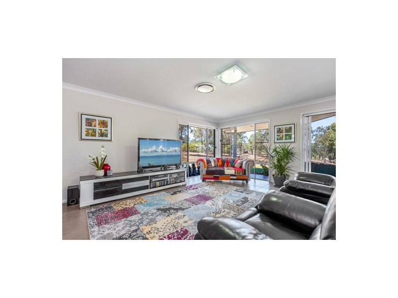 20 Costello Road, Upper Lockyer QLD 4352