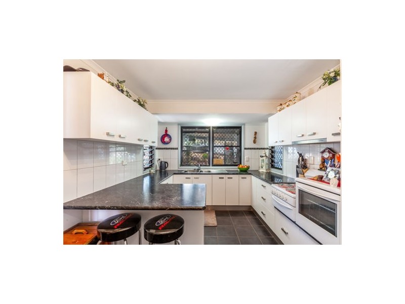 111 Koreelah Street, Upper Lockyer QLD 4352