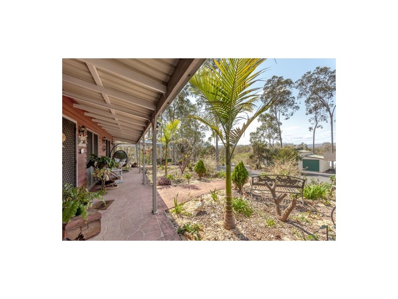 111 Koreelah Street, Upper Lockyer QLD 4352