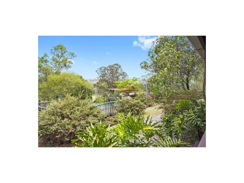 7 Gosper Road, Murphys Creek QLD 4352