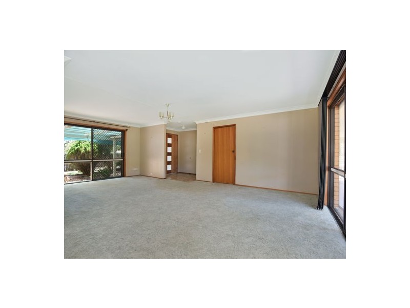 3 Karene Court, Withcott QLD 4352