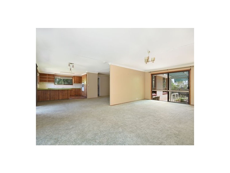 3 Karene Court, Withcott QLD 4352