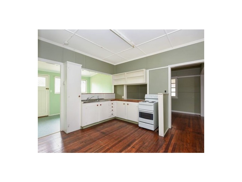 7 Water Street, Helidon QLD 4344