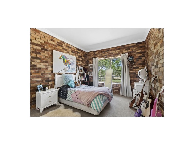 17 Wandin Road, Withcott QLD 4352