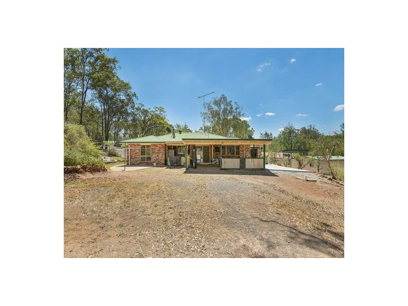 17 Squires Road, Lockyer QLD 4344