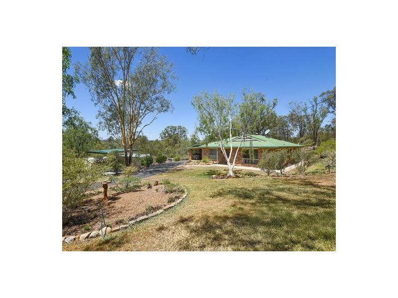 17 Squires Road, Lockyer QLD 4344