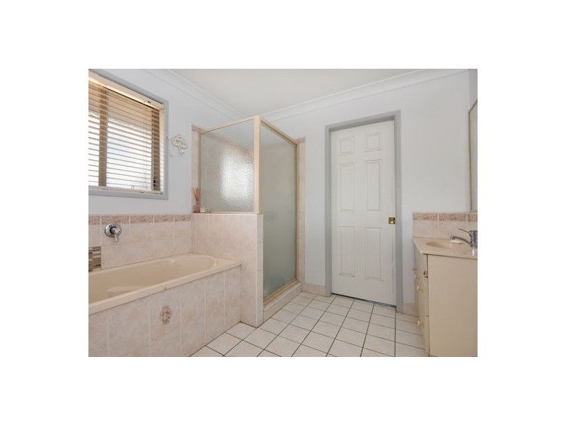 24 Helendale Drive, Helidon Spa QLD 4344