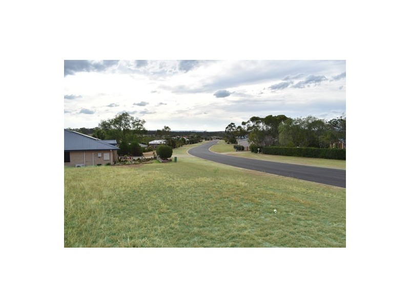 57 Parklea Drive, Placid Hills QLD 4343