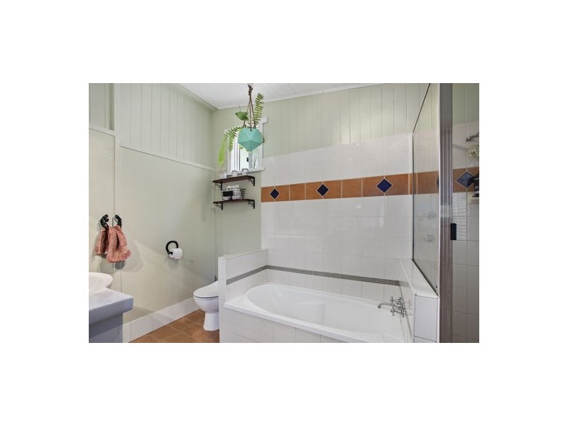 613 Spa Water Road, Withcott QLD 4352