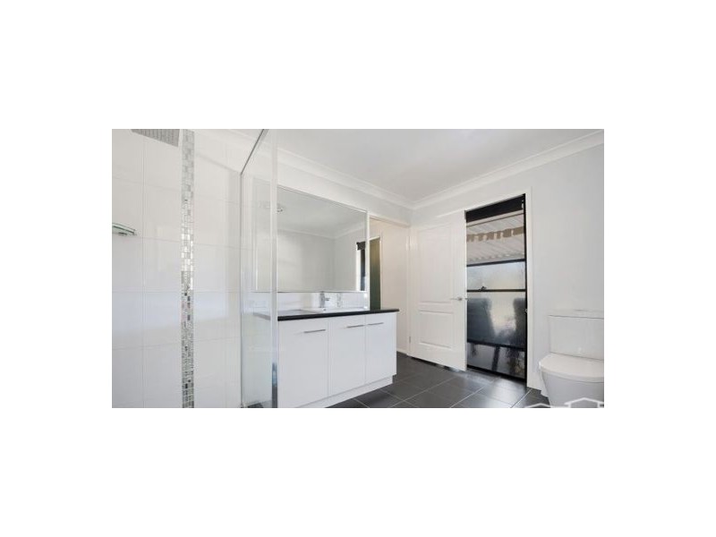 12 Parkridge Drive, Withcott QLD 4352