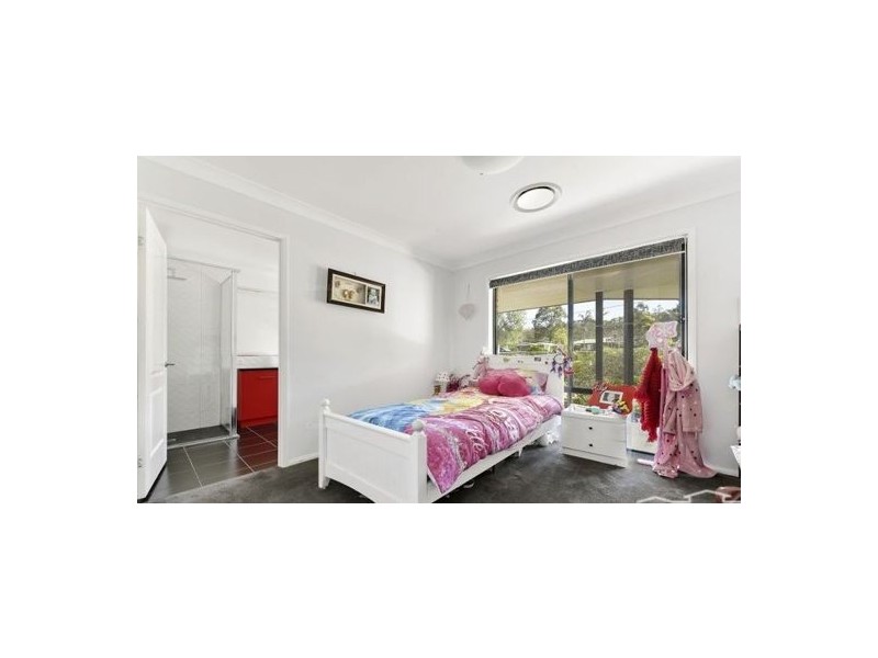 12 Parkridge Drive, Withcott QLD 4352
