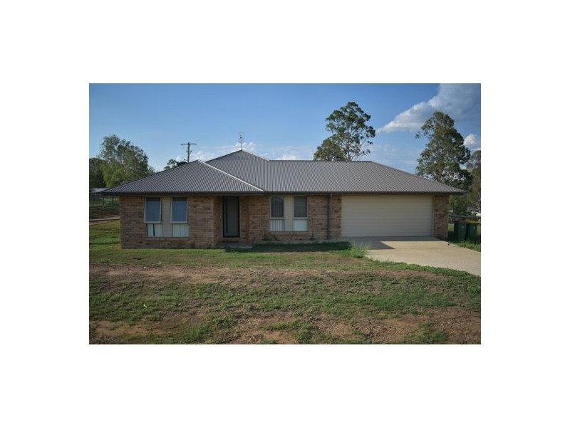 2 Greenwood Place, Withcott QLD 4352