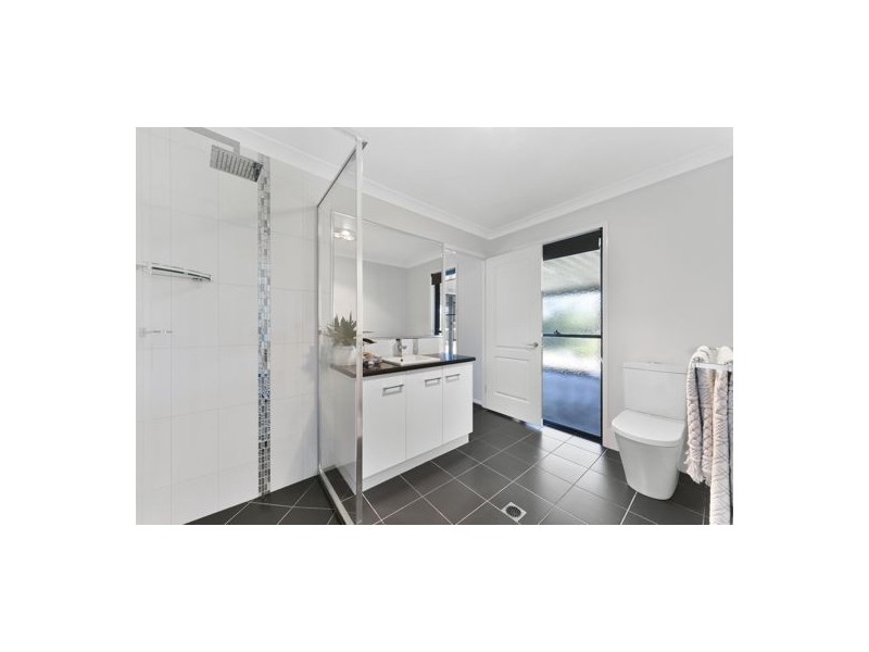 12 Parkridge Drive, Withcott QLD 4352