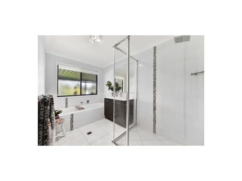 12 Parkridge Drive, Withcott QLD 4352