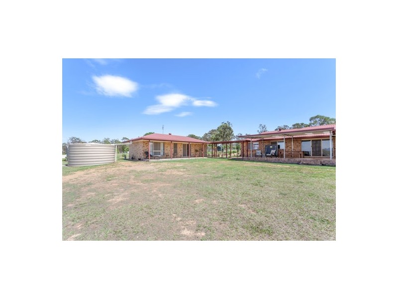 12 Anna Court, Placid Hills QLD 4343