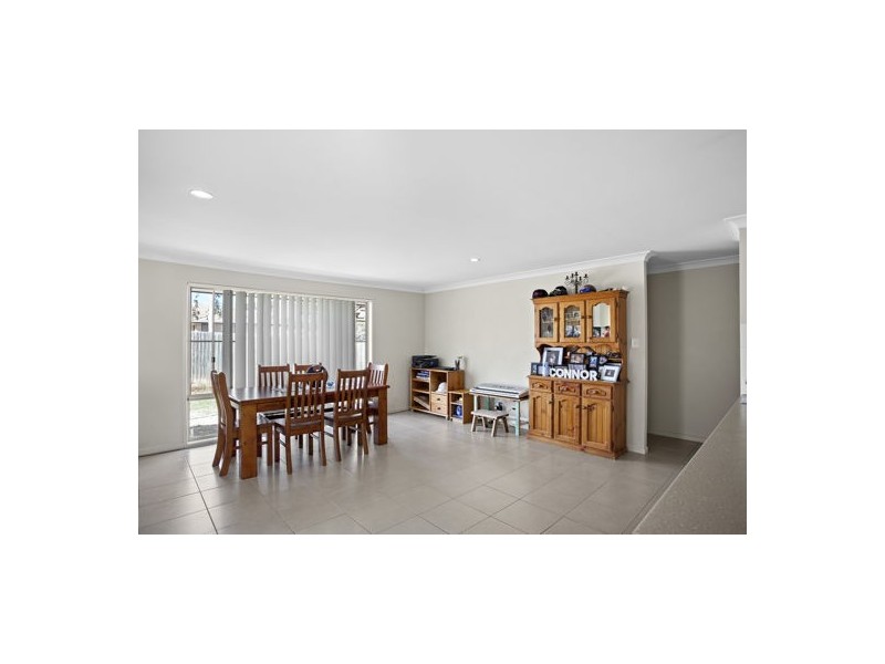 8 Paige Place, Helidon QLD 4344