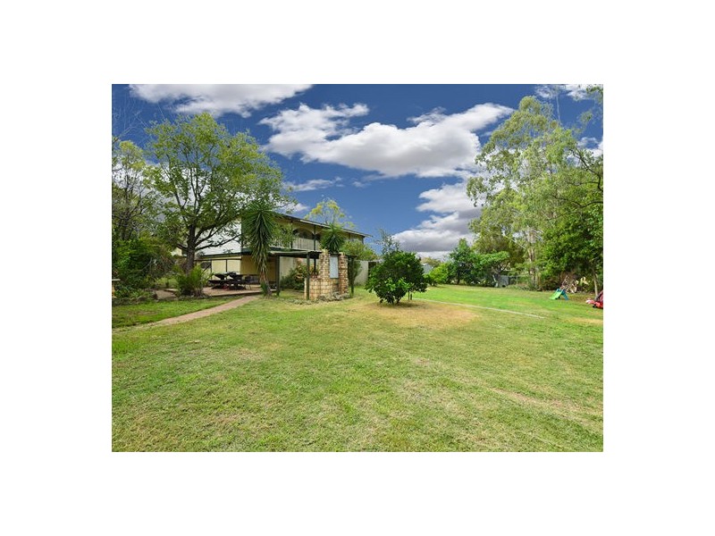 12 Airforce Road, Helidon QLD 4344