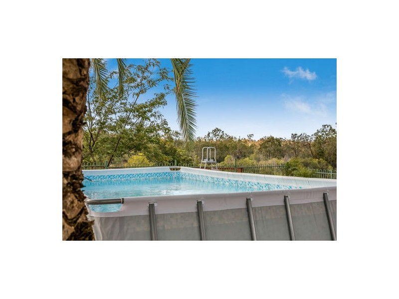 225 Blanchview Road, Withcott QLD 4352