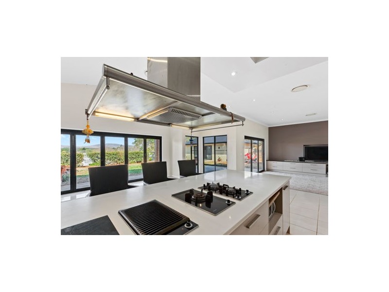 24 George Street, Helidon QLD 4344