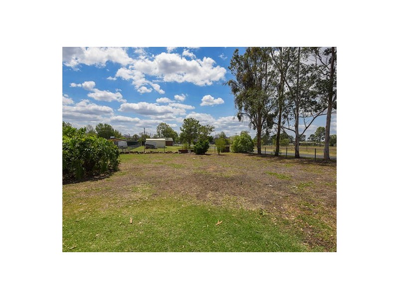 22 Water Street, Helidon QLD 4344