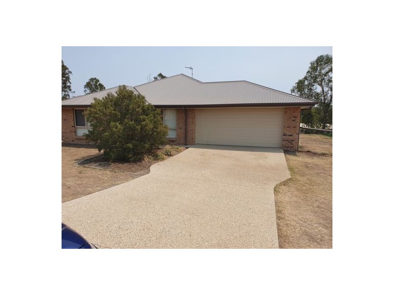 4 Casuarina Cr, Withcott QLD 4352