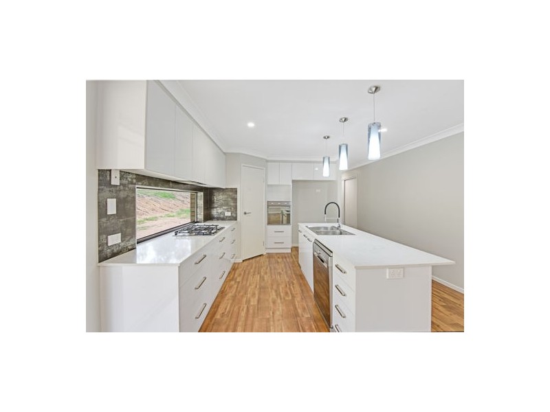 59 Green Gully Rd, Upper Lockyer QLD 4352