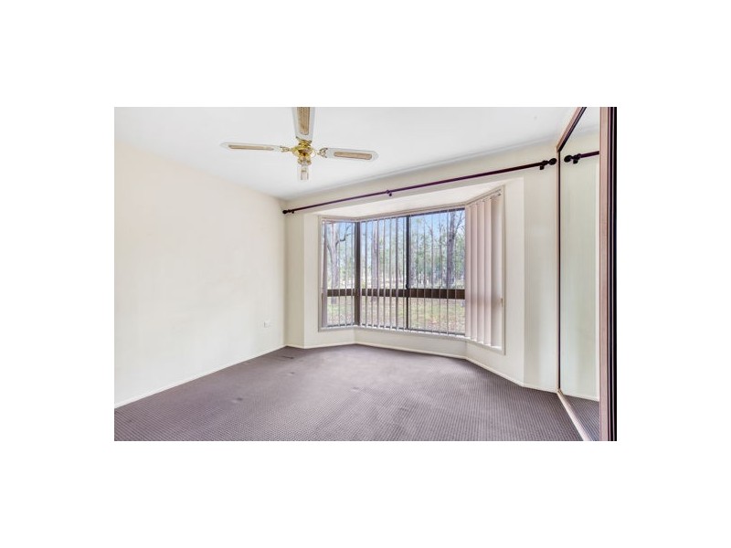 40 Larnook Street, Upper Lockyer QLD 4352