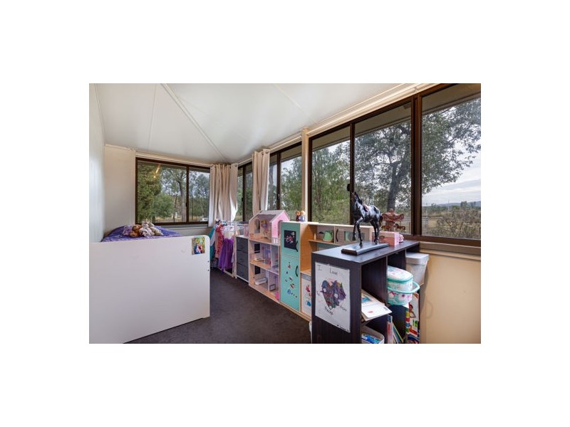 285 Murphys Creek Road, Postmans Ridge QLD 4352