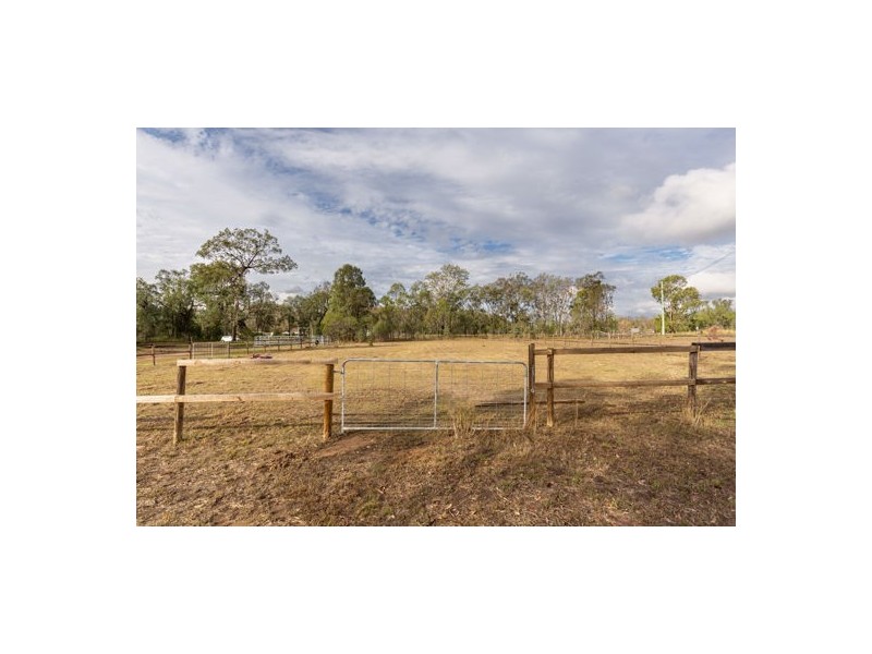 285 Murphys Creek Road, Postmans Ridge QLD 4352