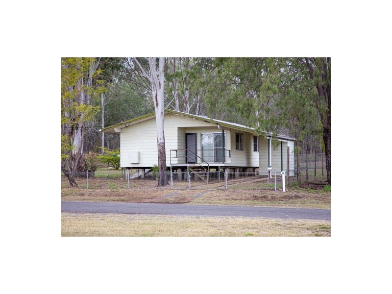 36 Montgomerys Rpad, Upper Lockyer QLD 4352