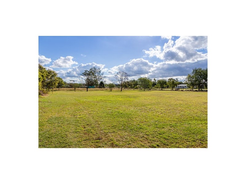 122 Helendale Drive, Helidon Spa QLD 4344