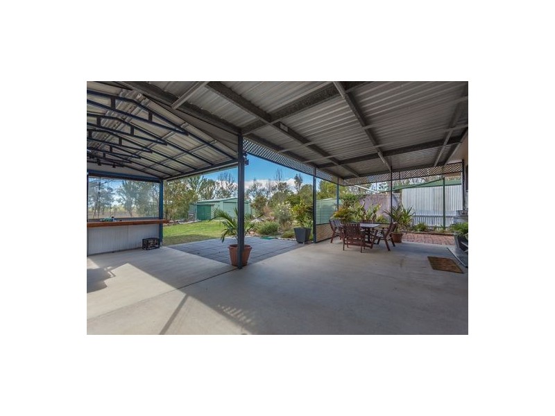 3 Connoles Road, Withcott QLD 4352