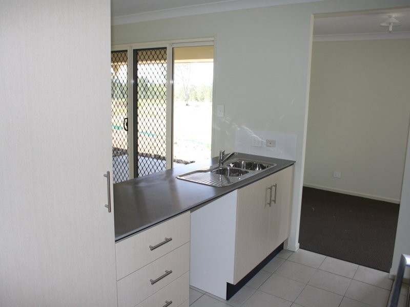 206 Jones Road, Withcott QLD 4352