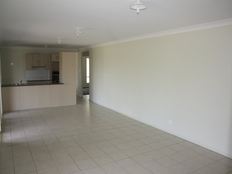 206 Jones Road, Withcott QLD 4352